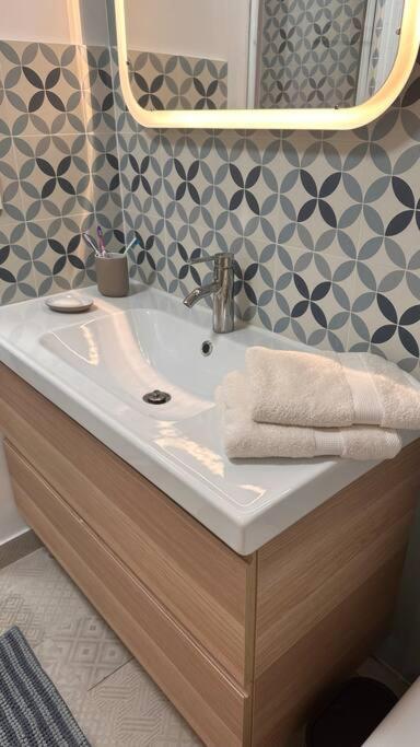 Appartement Cosy A Collobrières Zewnętrze zdjęcie